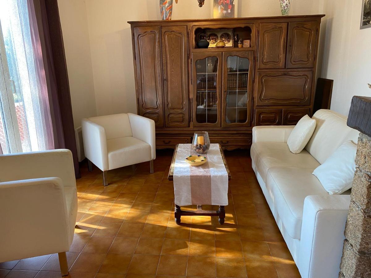 Casa Minnana Figari  Exteriér fotografie